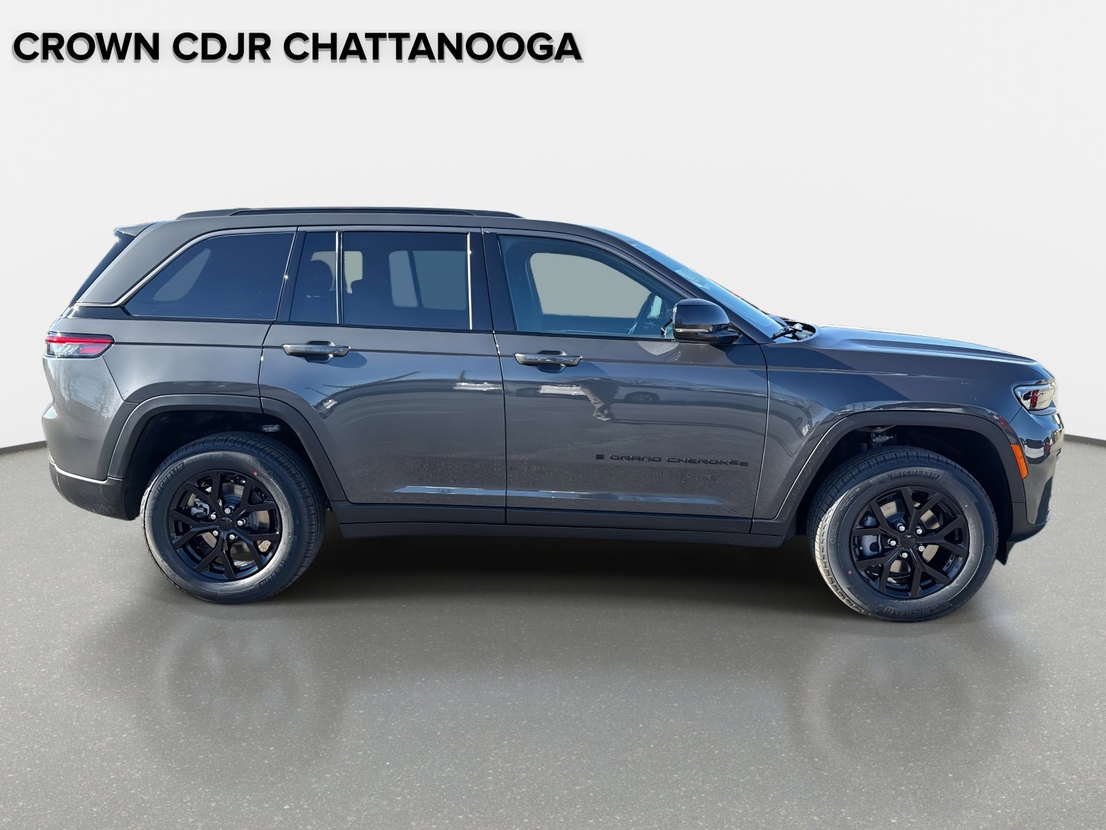 New 2026 Jeep Grand Cherokee Laredo Sport Utility