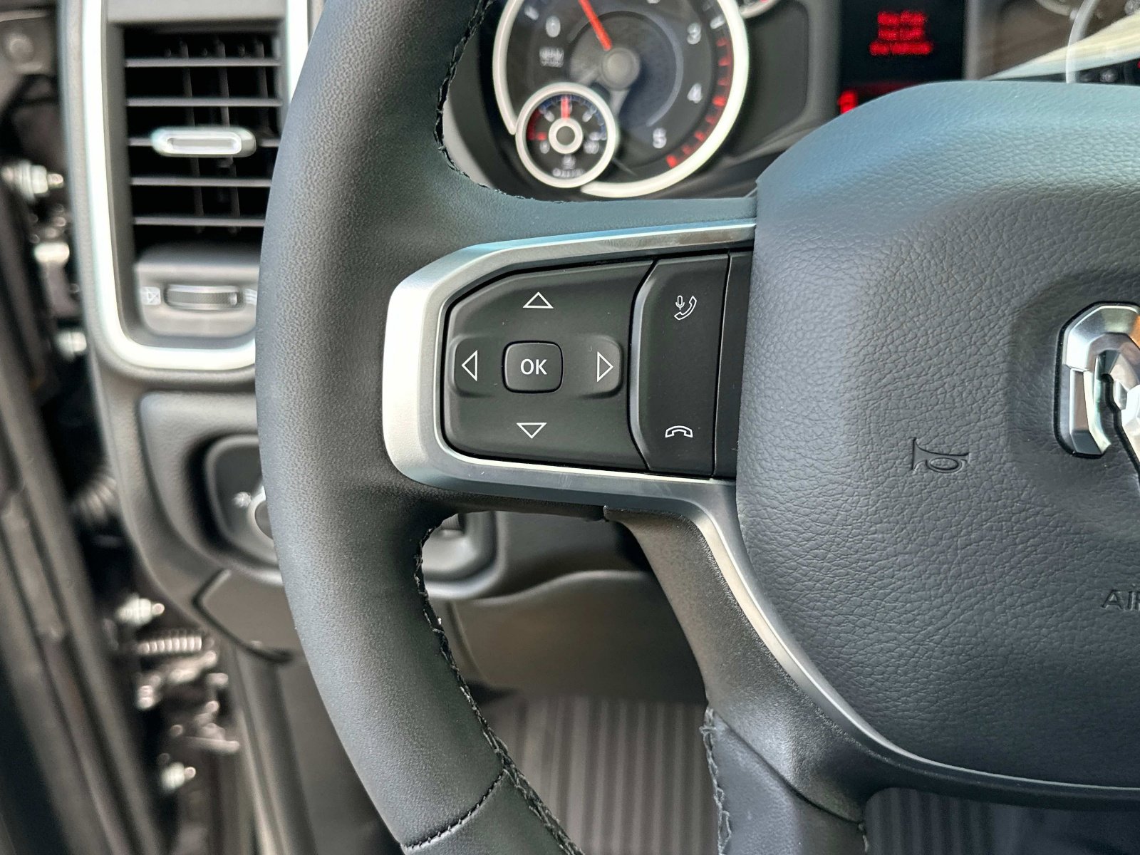 2025 RAM 2500 Big Horn - Photo 30