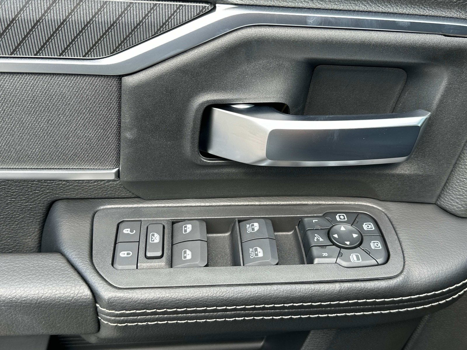 2025 RAM 2500 Big Horn - Photo 19