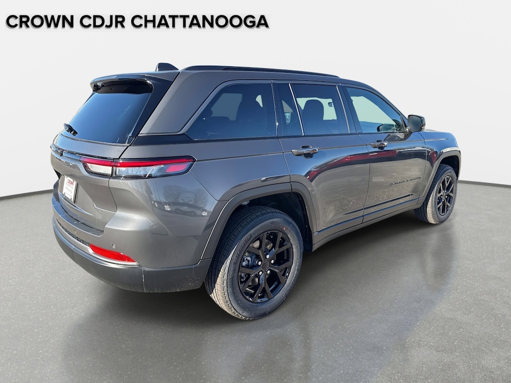 New 2026 Jeep Grand Cherokee Laredo Sport Utility