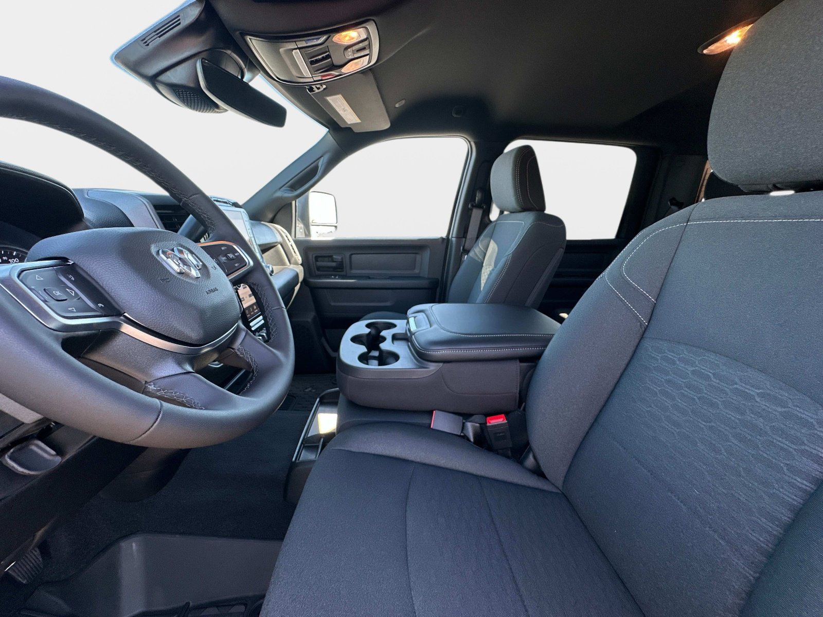 2025 RAM 2500 Tradesman - Photo 22
