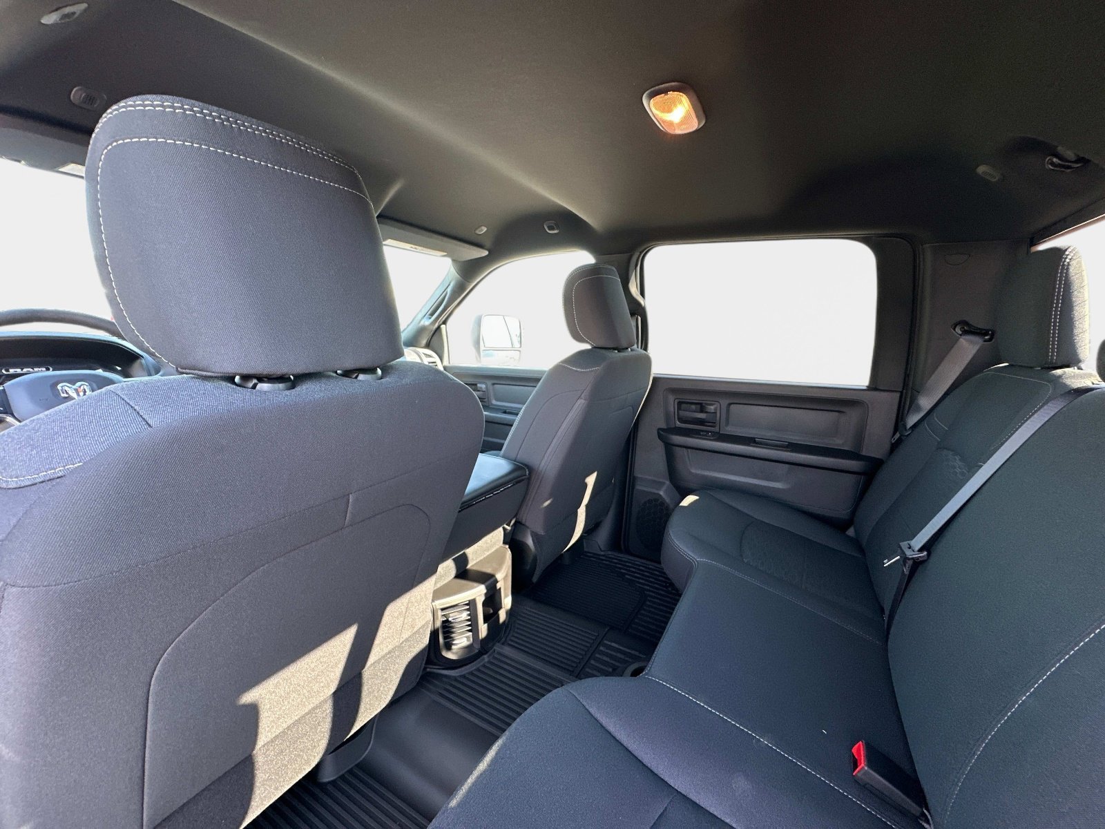 2025 RAM 2500 Tradesman - Photo 18