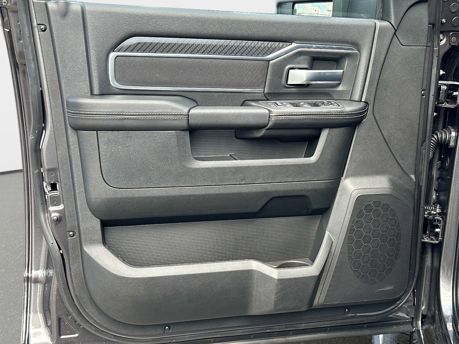 2025 RAM 2500 Big Horn - Photo 18