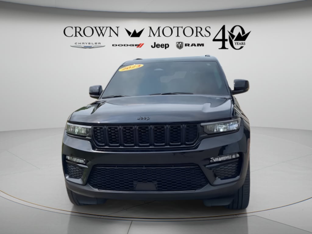 Used 2023 Jeep Grand Cherokee Limited SUV