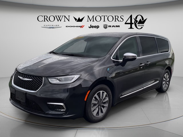 2023 Chrysler Pacifica Hybrid