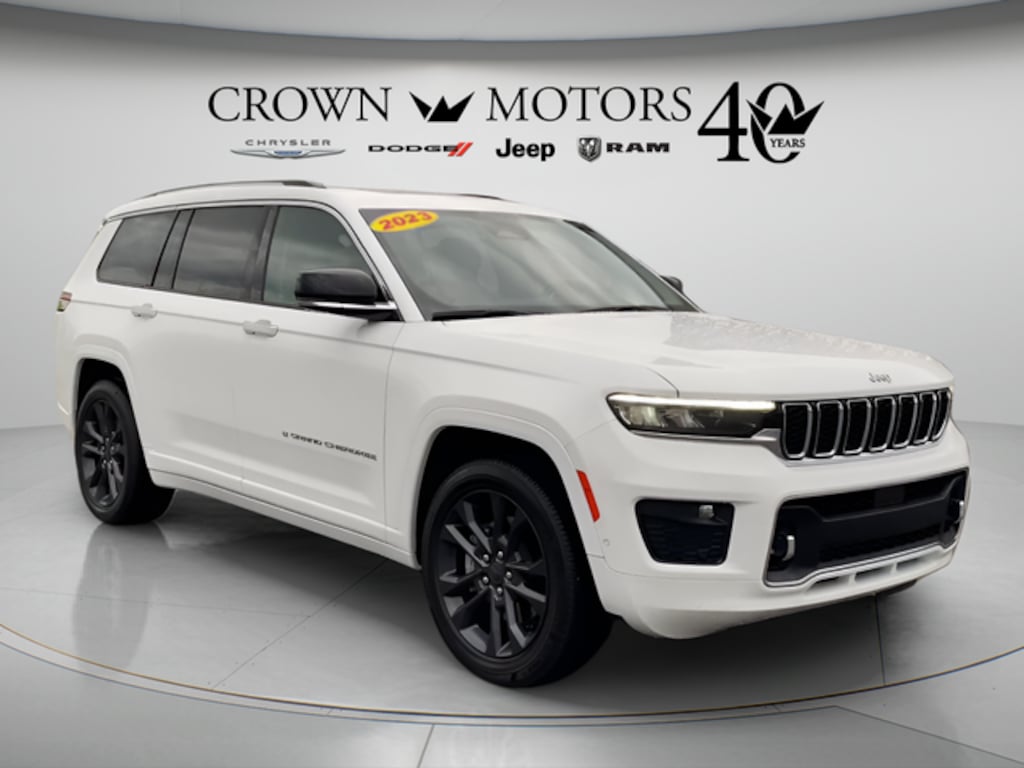 Used 2023 Jeep Grand Cherokee Overland SUV