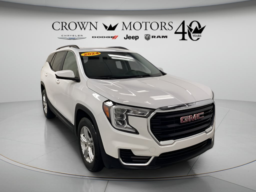 Used 2024 GMC Terrain SLE SUV