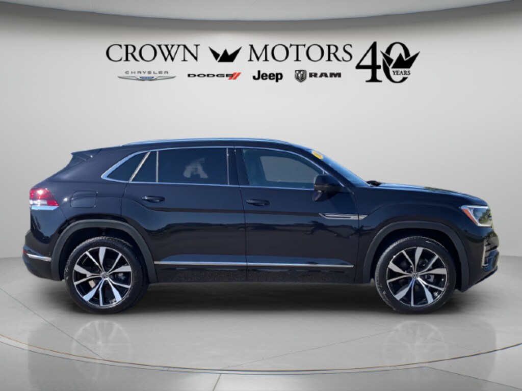Used 2026 Volkswagen Atlas Cross Sport SEL Premium R-Line SUV