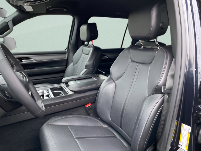 Used 2025 Jeep Wagoneer Series II SUV