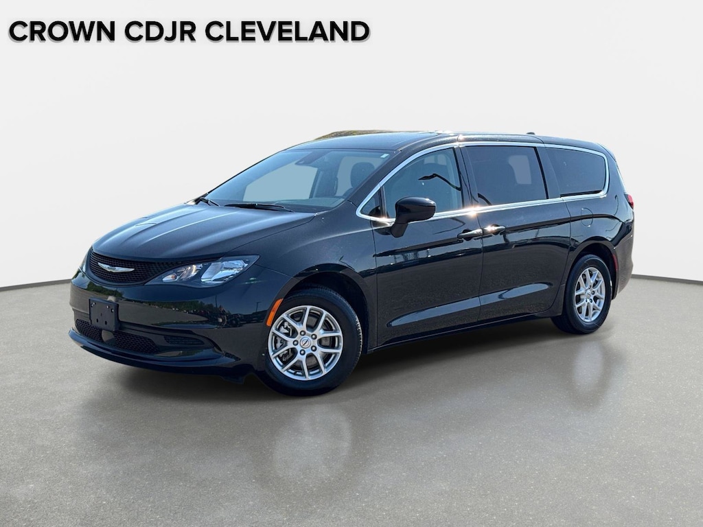Used 2023 Chrysler Voyager LX LX FWD