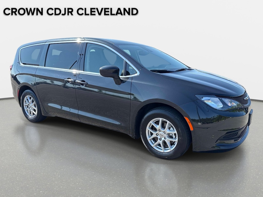 Used 2023 Chrysler Voyager LX LX FWD