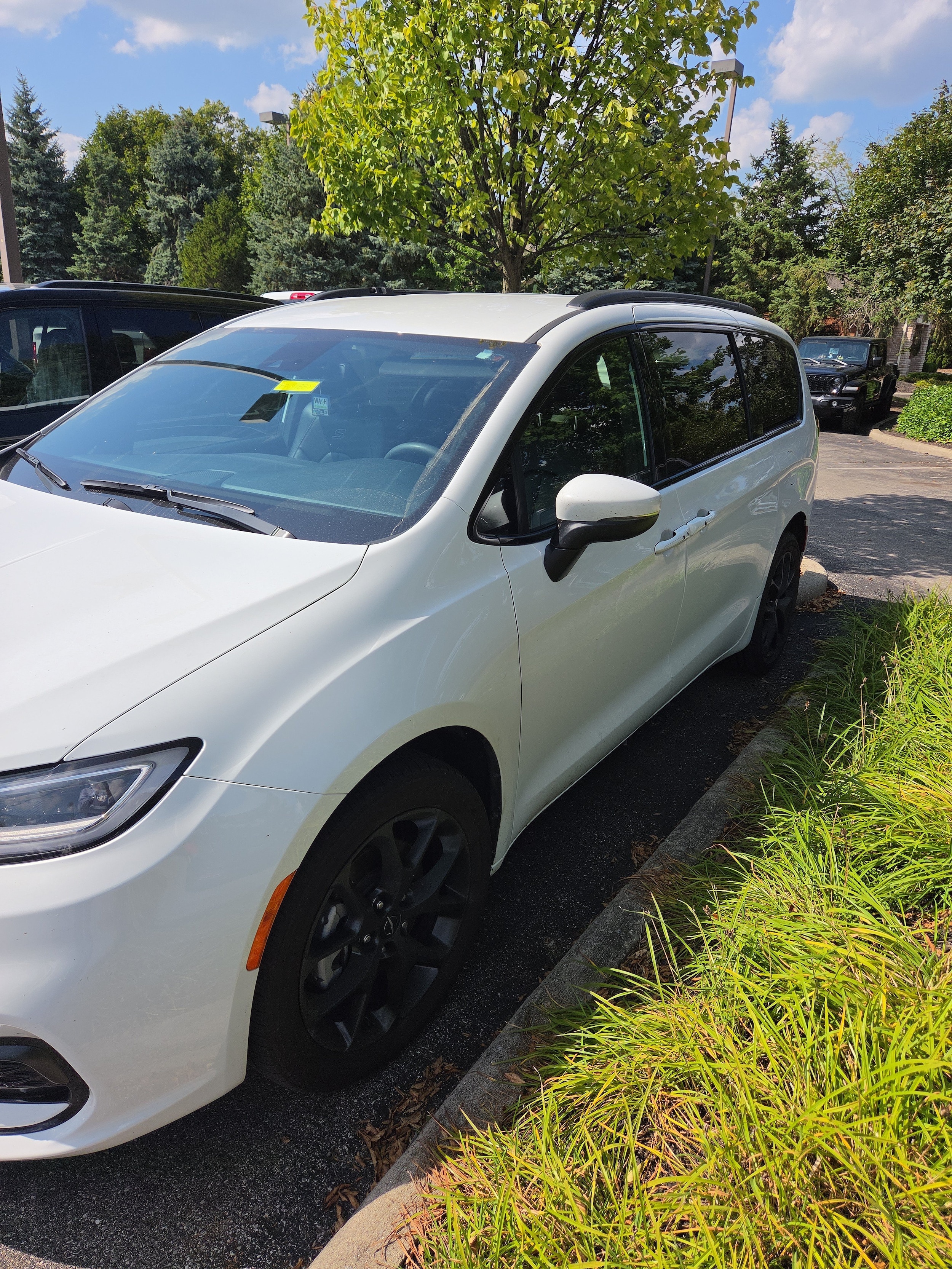 2023 Chrysler Pacifica