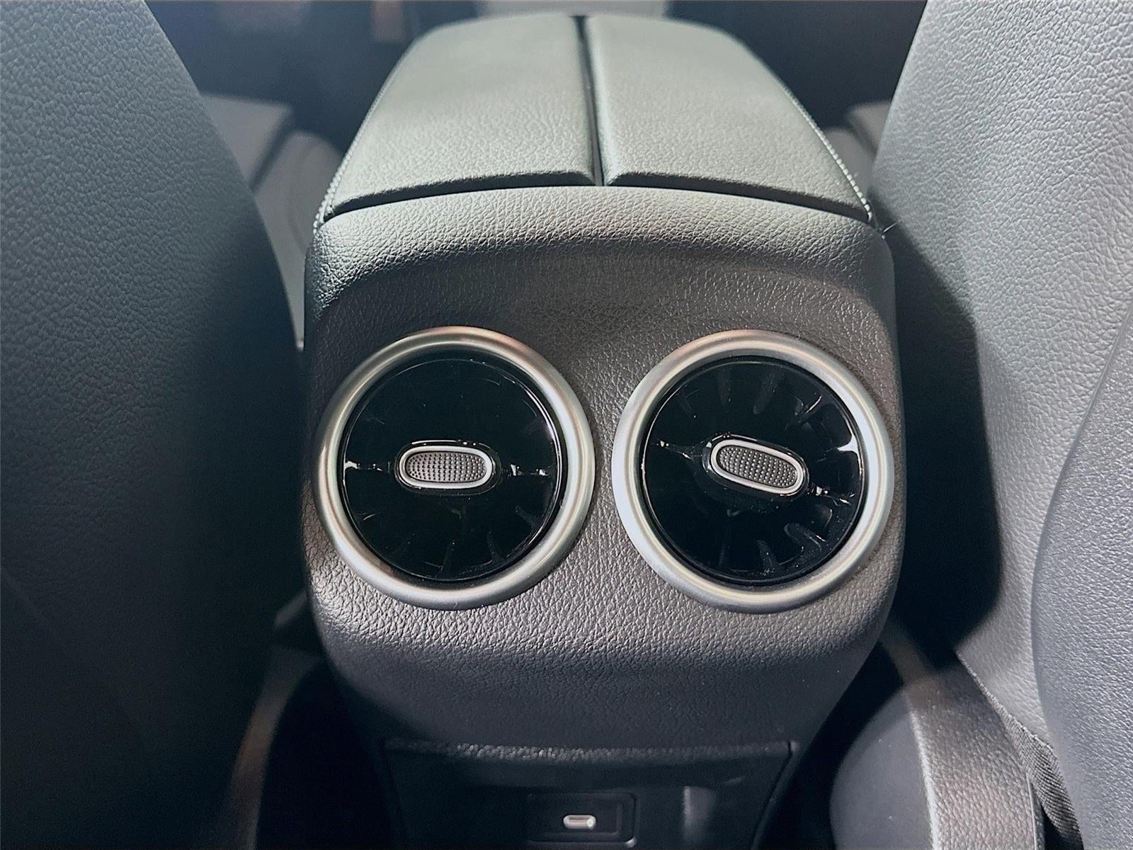 2025 Mercedes-Benz CLA CLA 250 - Photo 32