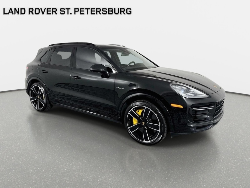 Used 2023 Porsche Cayenne E-Hybrid Turbo S SUV