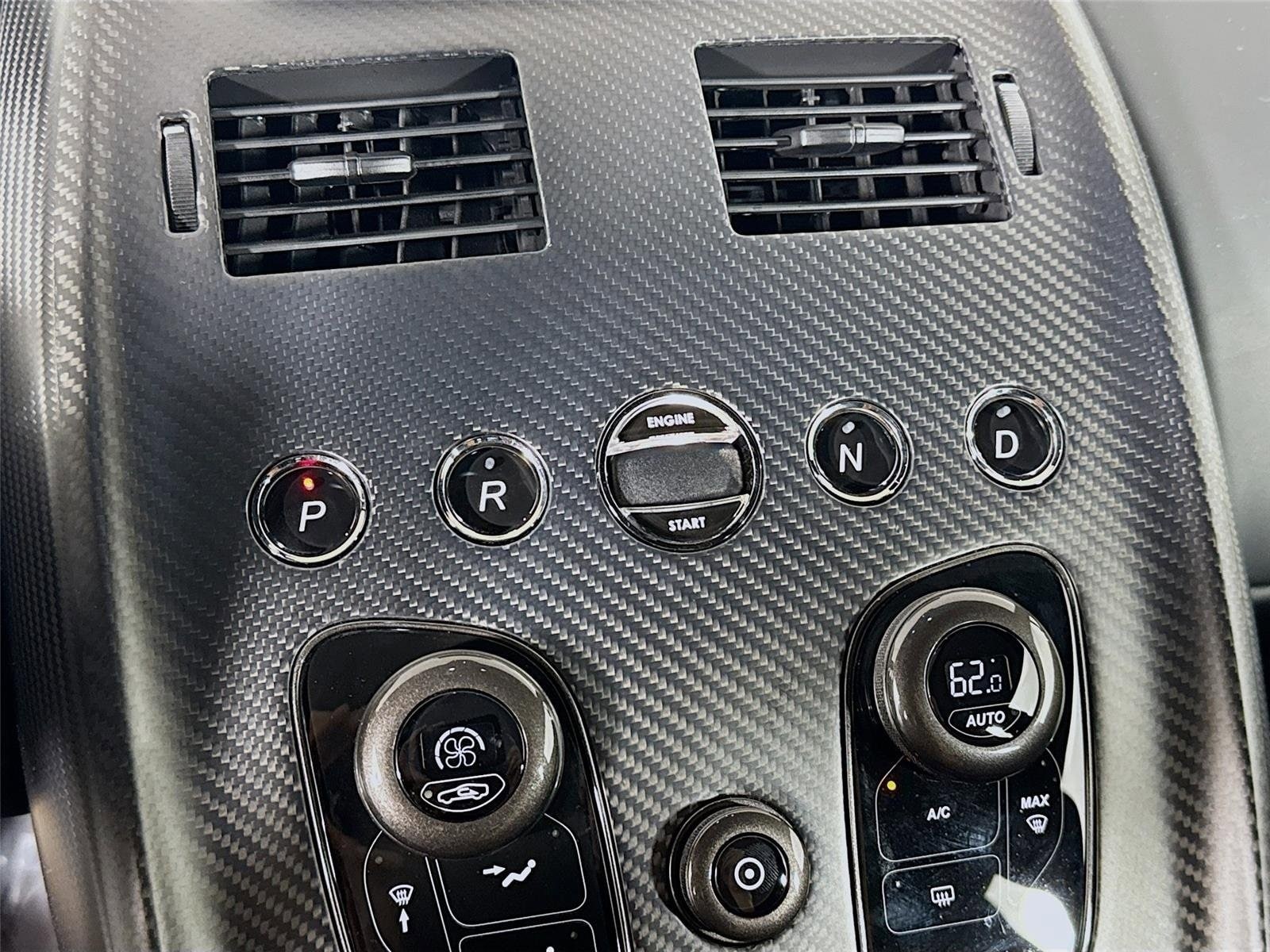 2019 Aston Martin Rapide - Photo 18