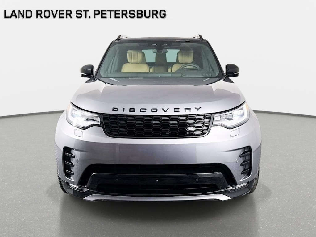 Used 2026 Land Rover Discovery Dynamic SE SUV