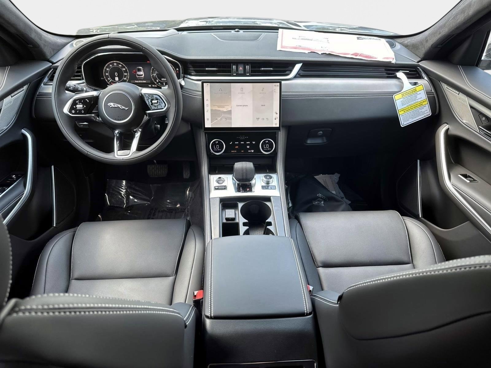 2026 Jaguar F-Pace R-Dynamic S - Photo 13