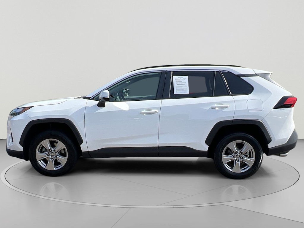 Used 2022 Toyota RAV4 XLE SUV
