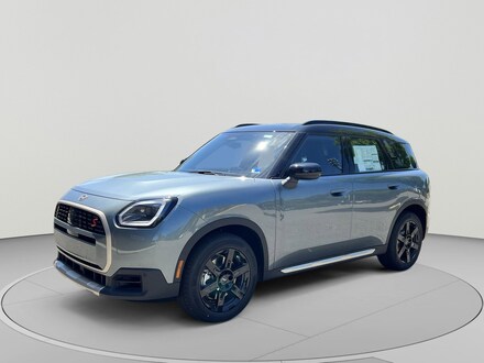 2027 MINI Countryman Signature Plus SUV