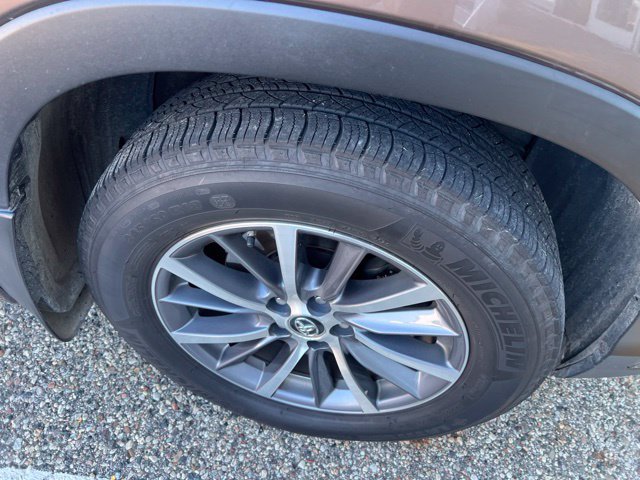 Used 2017 Toyota Highlander XLE SUV