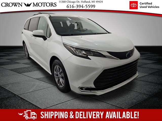 Used 2023 Toyota Sienna XLE Van Passenger Van