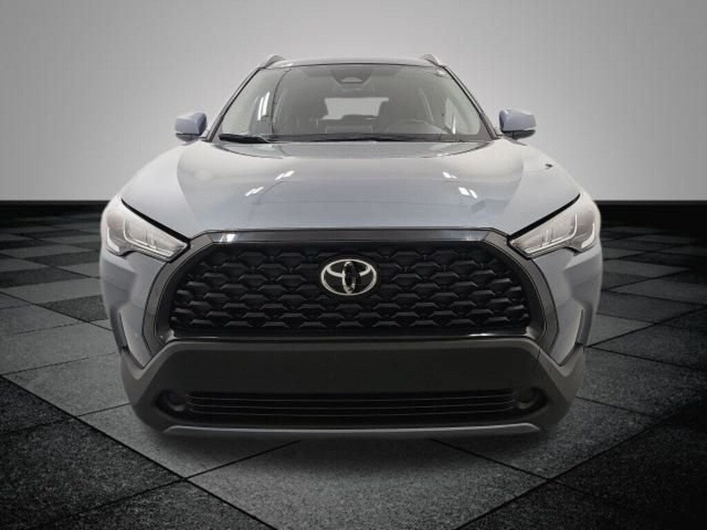 Used 2024 Toyota Corolla Cross LE SUV