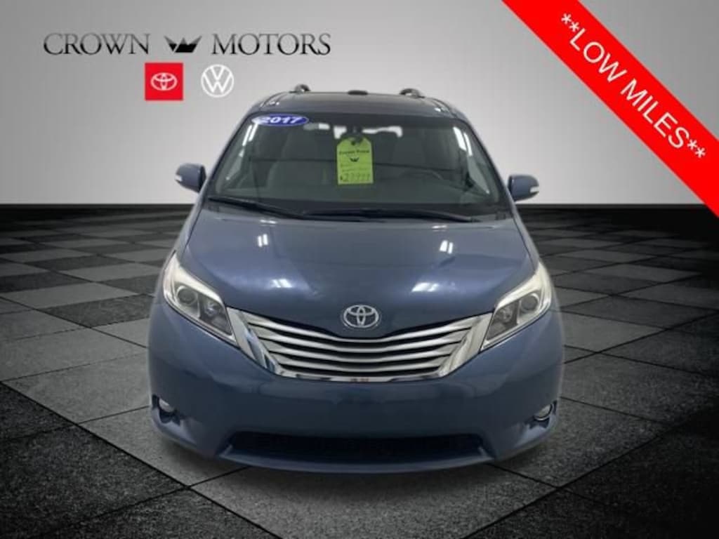 Used 2017 Toyota Sienna Limited Premium Van