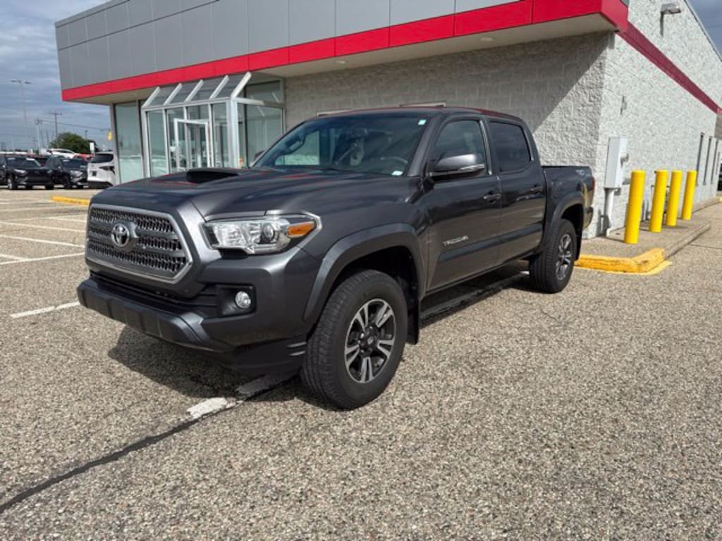 Used 2017 Toyota Tacoma TRD Sport Truck Double Cab