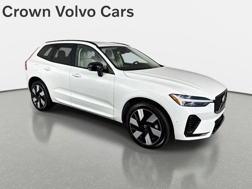 Used 2024 Volvo XC60 Recharge Plug-In Hybrid Ultimate Dark Theme T8 eAWD PHEV Ultimate Dark Theme