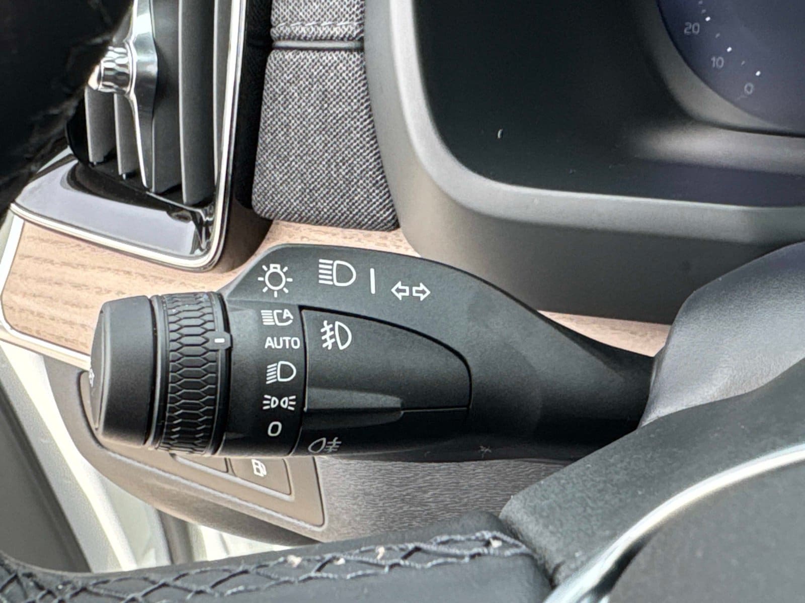 2026 Volvo XC90 Core - Photo 28