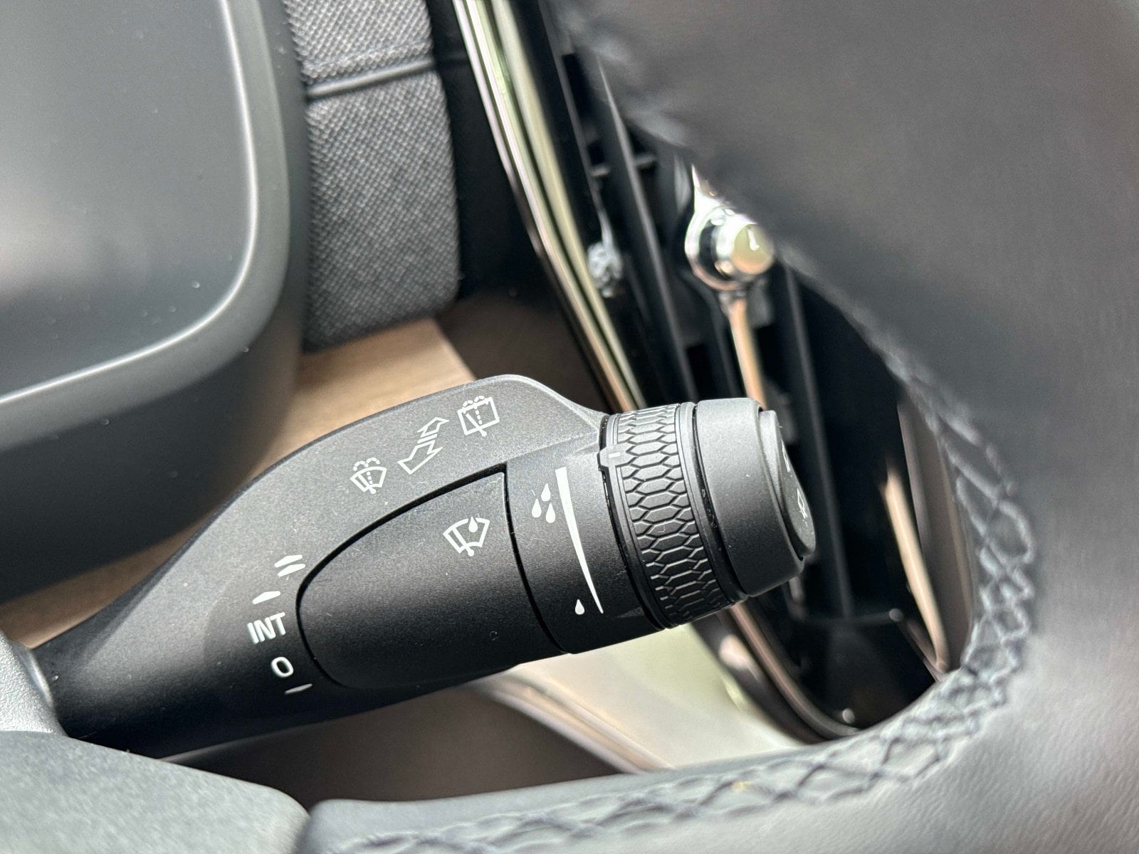 2026 Volvo XC90 Core - Photo 25