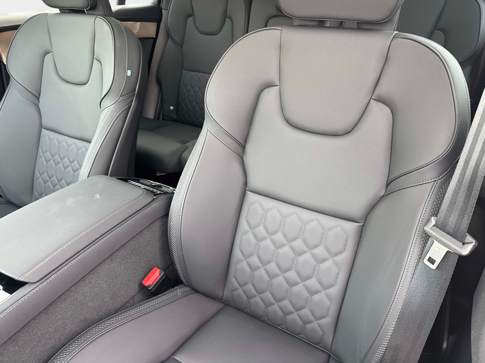2026 Volvo XC90 Core - Photo 15