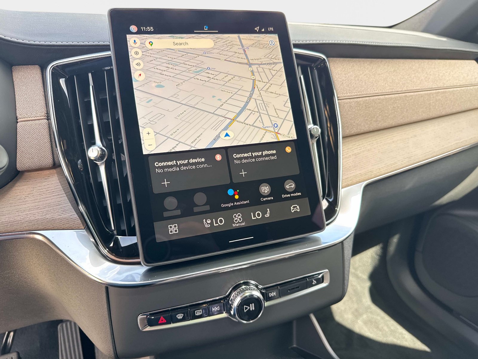 2026 Volvo XC90 Plus - Photo 21