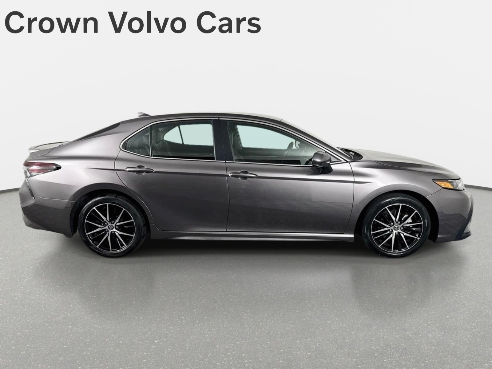 Used 2021 Toyota Camry SE Sedan