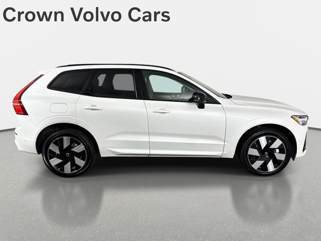 Used 2024 Volvo XC60 Recharge Plug-In Hybrid Ultimate Dark Theme T8 eAWD PHEV Ultimate Dark Theme