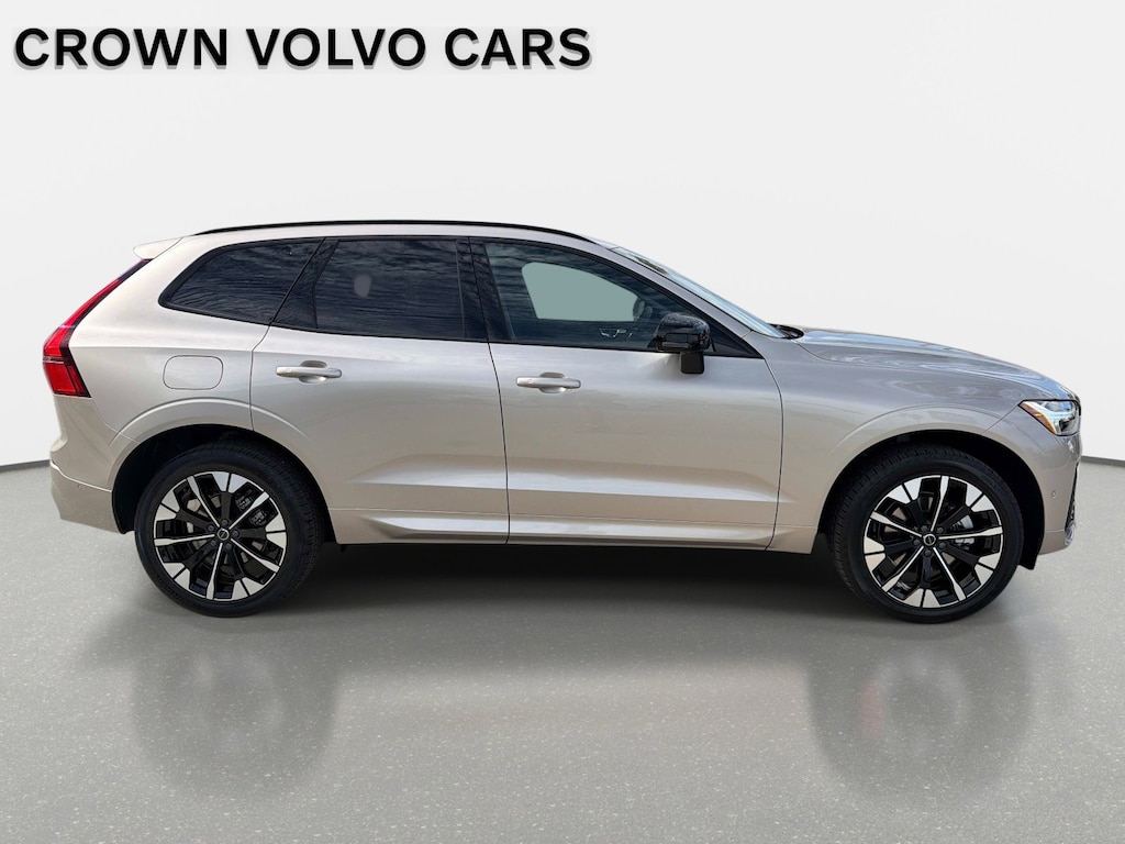 New 2026 Volvo XC60 B5 Plus SUV