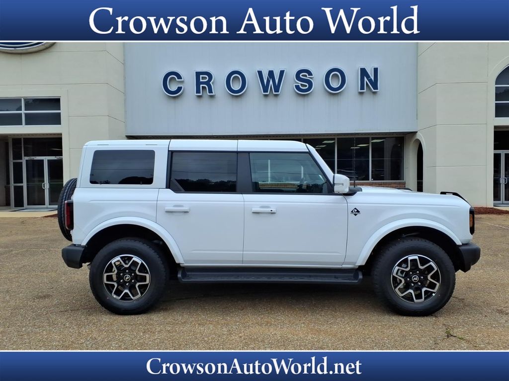 2025 Ford Bronco 4-Door Outer Banks - Photo 3