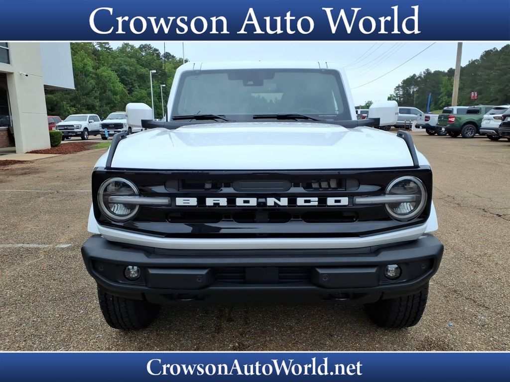 2025 Ford Bronco 4-Door Outer Banks - Photo 4
