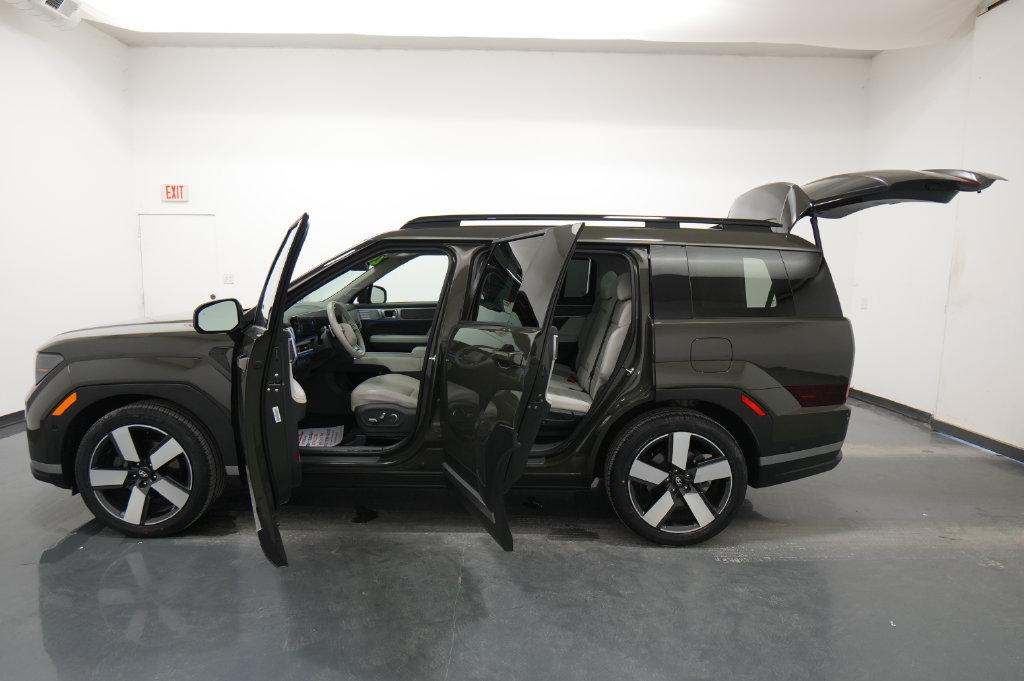 2024 Hyundai Santa Fe Limited - Photo 32