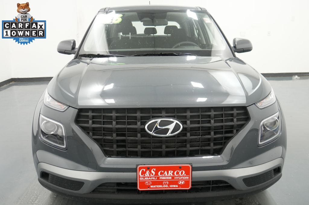 2026 Hyundai Venue SE - Photo 2