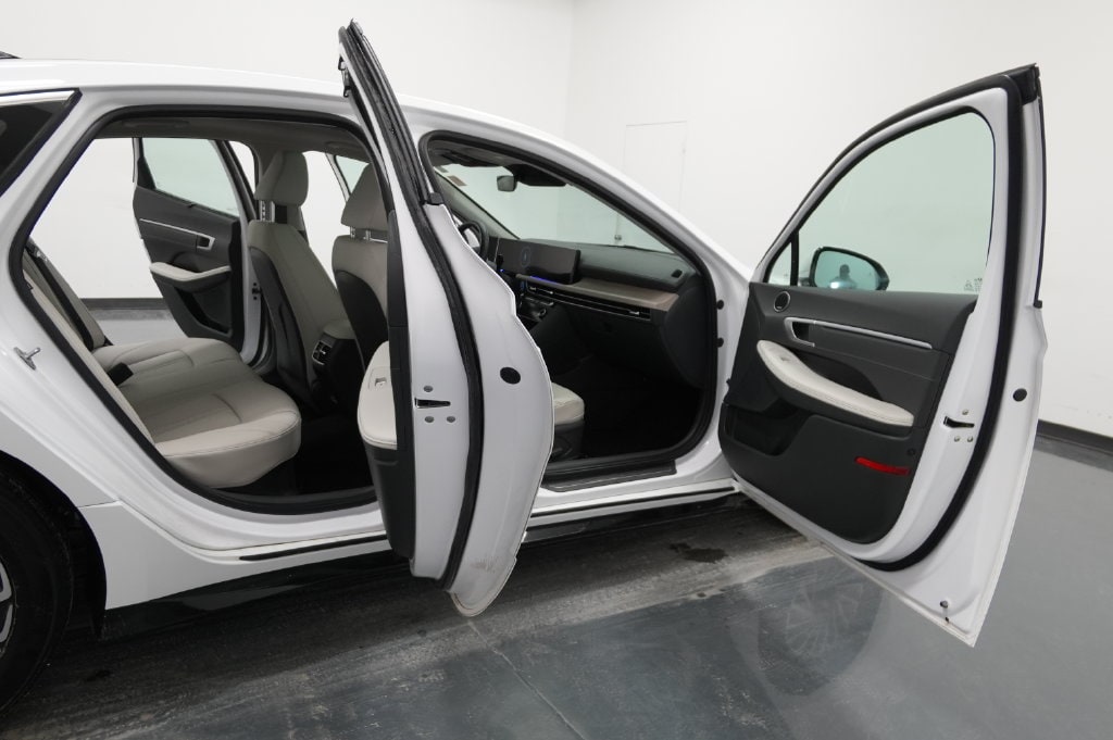2025 Hyundai Sonata Hybrid Limited - Photo 31