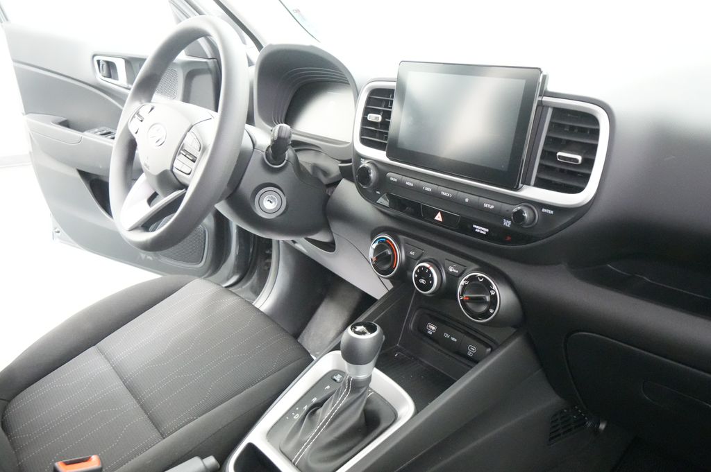 2026 Hyundai Venue SE - Photo 22