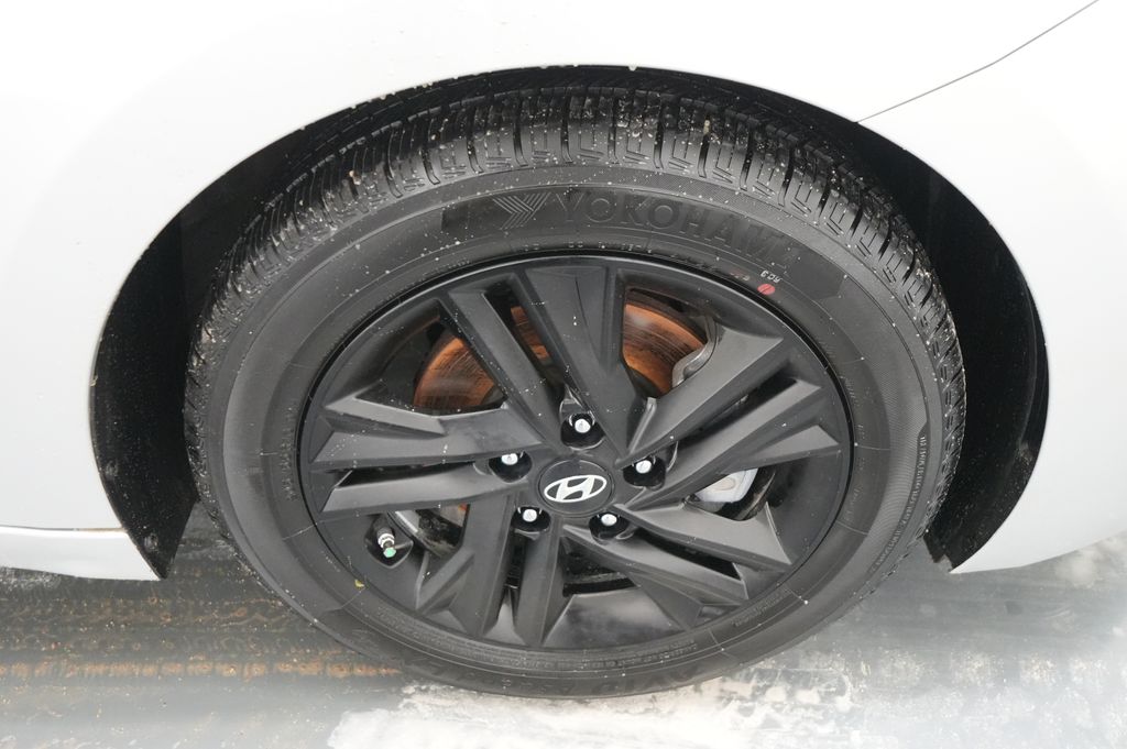 2019 Hyundai Elantra SEL - Photo 16