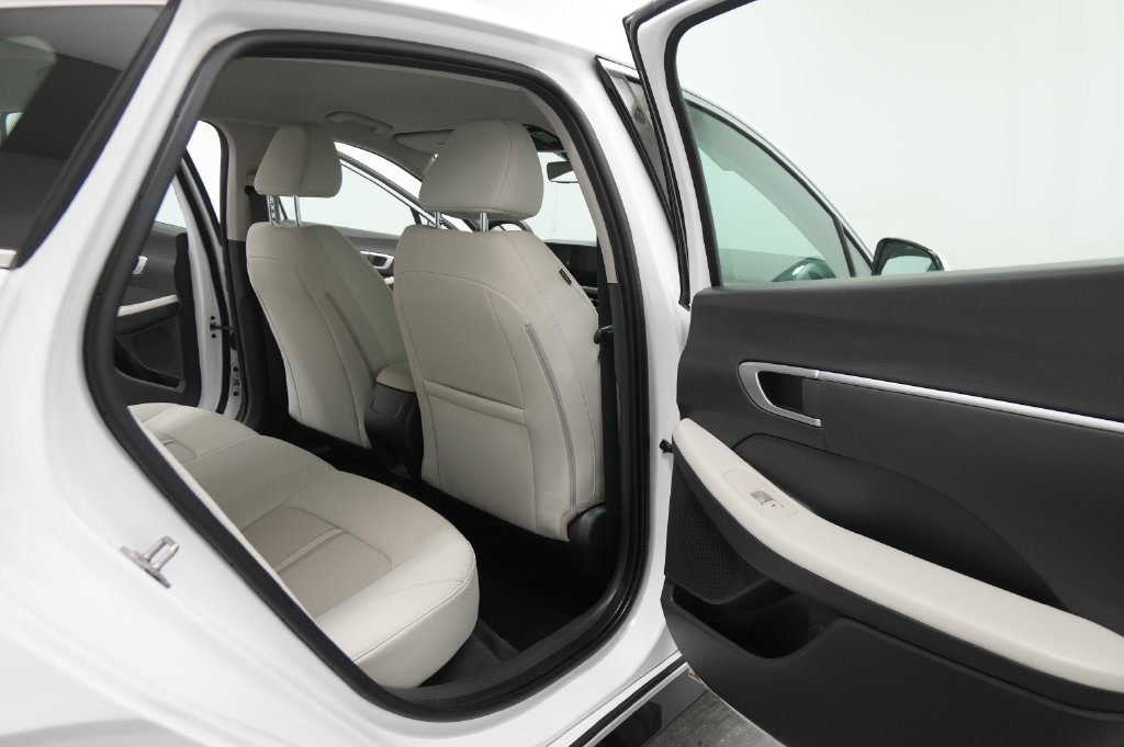 2024 Hyundai Sonata SEL - Photo 23