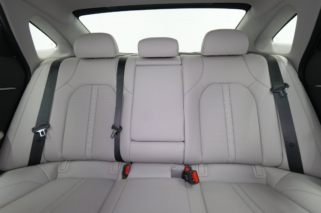 2025 Hyundai Sonata Hybrid Limited - Photo 19