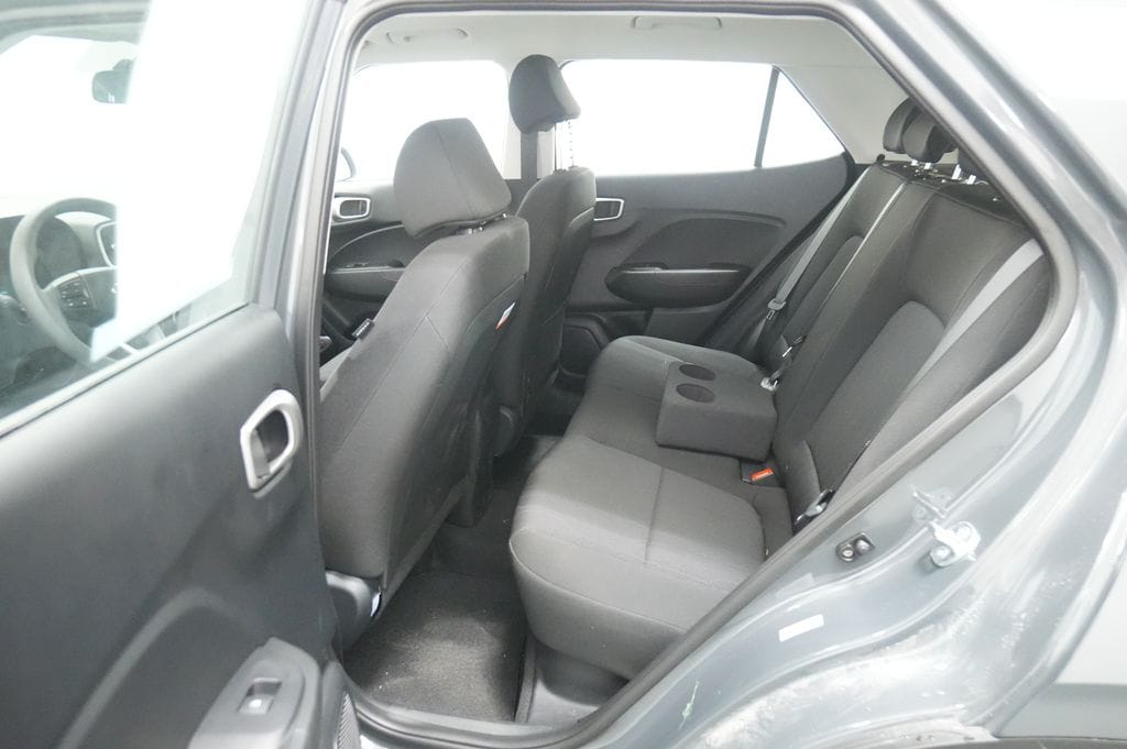 2026 Hyundai Venue SE - Photo 15