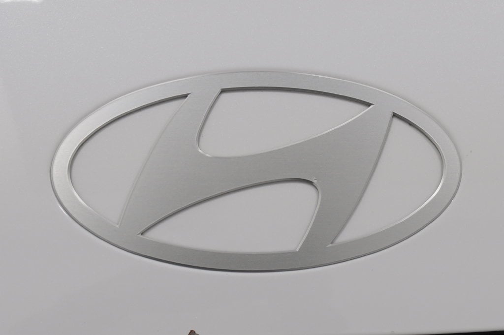 2025 Hyundai Sonata Hybrid Limited - Photo 12