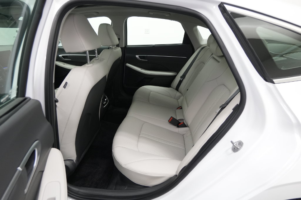 2025 Hyundai Sonata Hybrid Limited - Photo 20