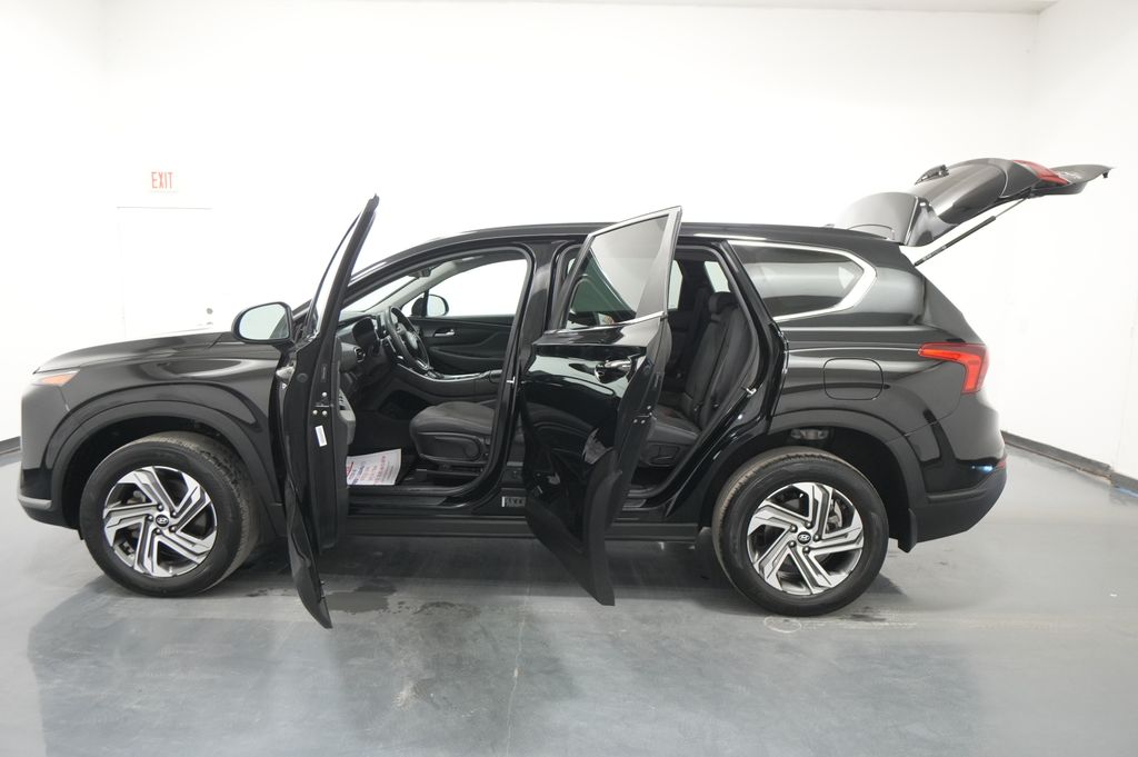 2023 Hyundai Santa Fe SE - Photo 23