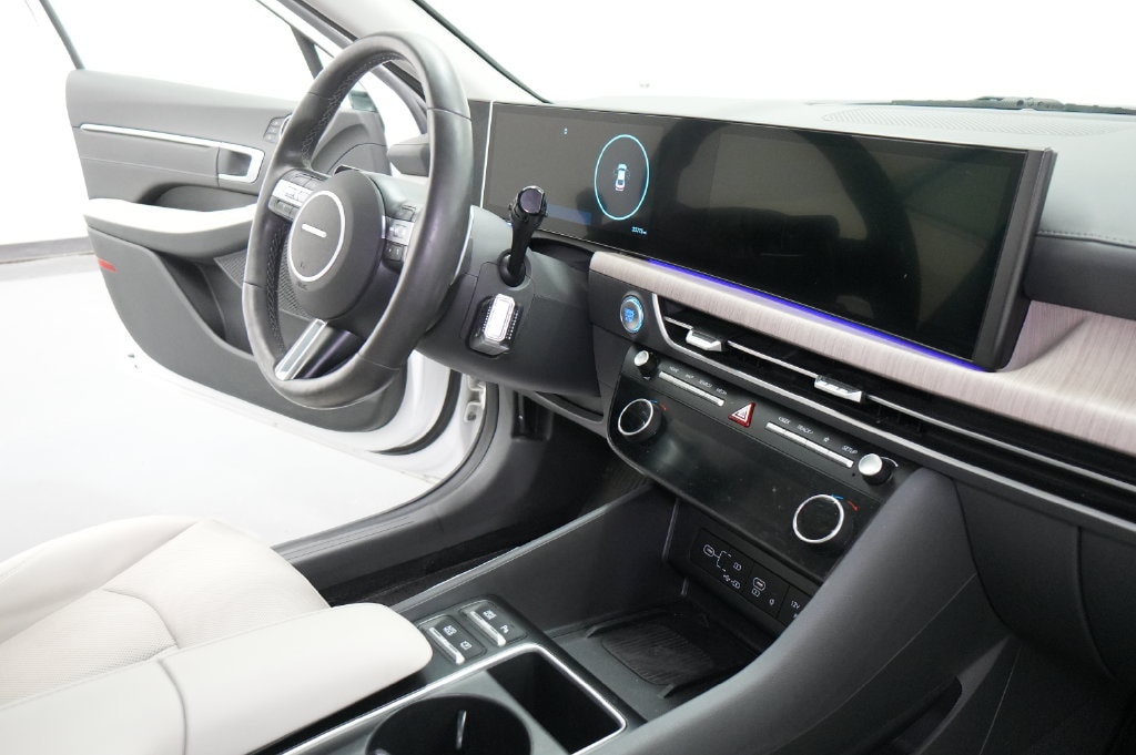 2025 Hyundai Sonata Hybrid Limited - Photo 29